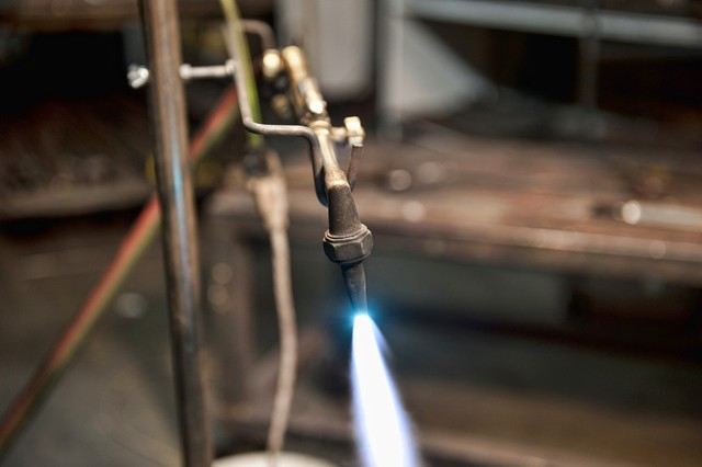 鋼鐵行業(yè)的自動點(diǎn)火系統(tǒng)：引領(lǐng)現(xiàn)代生產(chǎn)的安全與效率